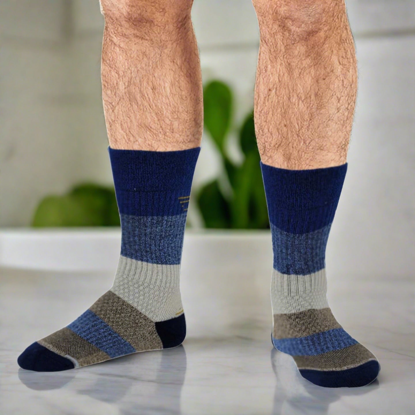 Outdoor Compression Crew Socks | Speed Line Half-Cushion | Dr Motion